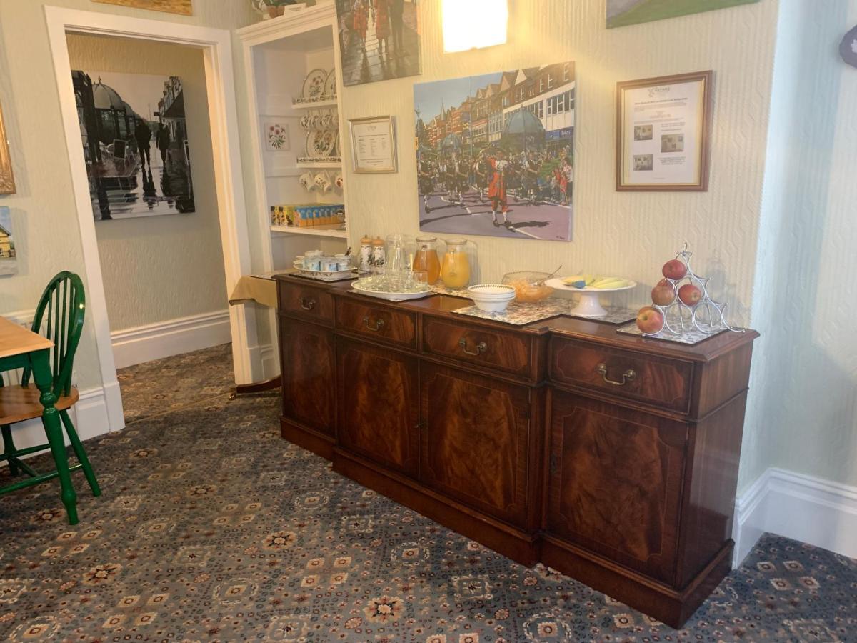 Bed and Breakfast The Gaydon Lytham St Annes Exterior foto